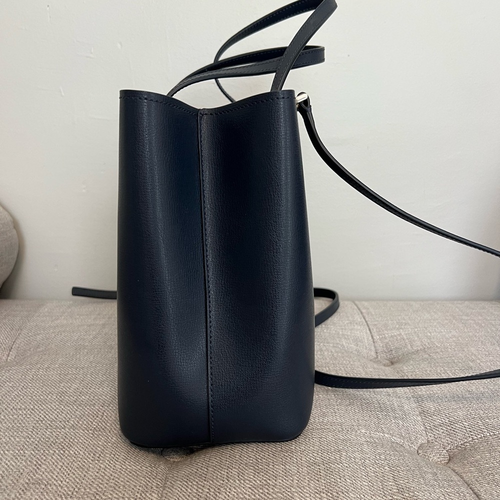 kate spade navy leather tote with teal trim - Picture 3 of 8